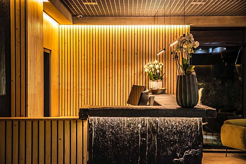 DAS ERZ Medical Spa & Hotel