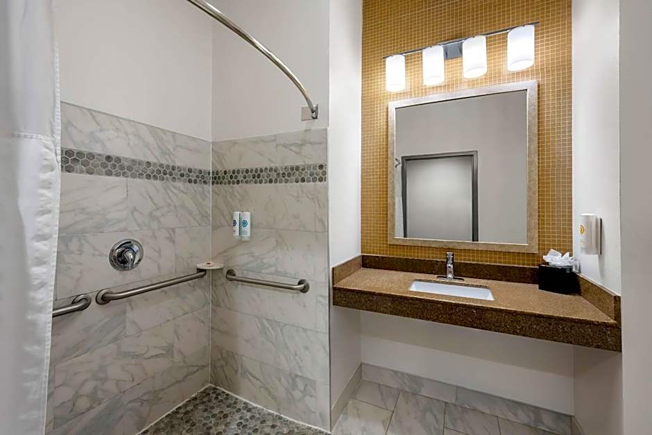 Comfort Suites New Bern near Cherry Point
