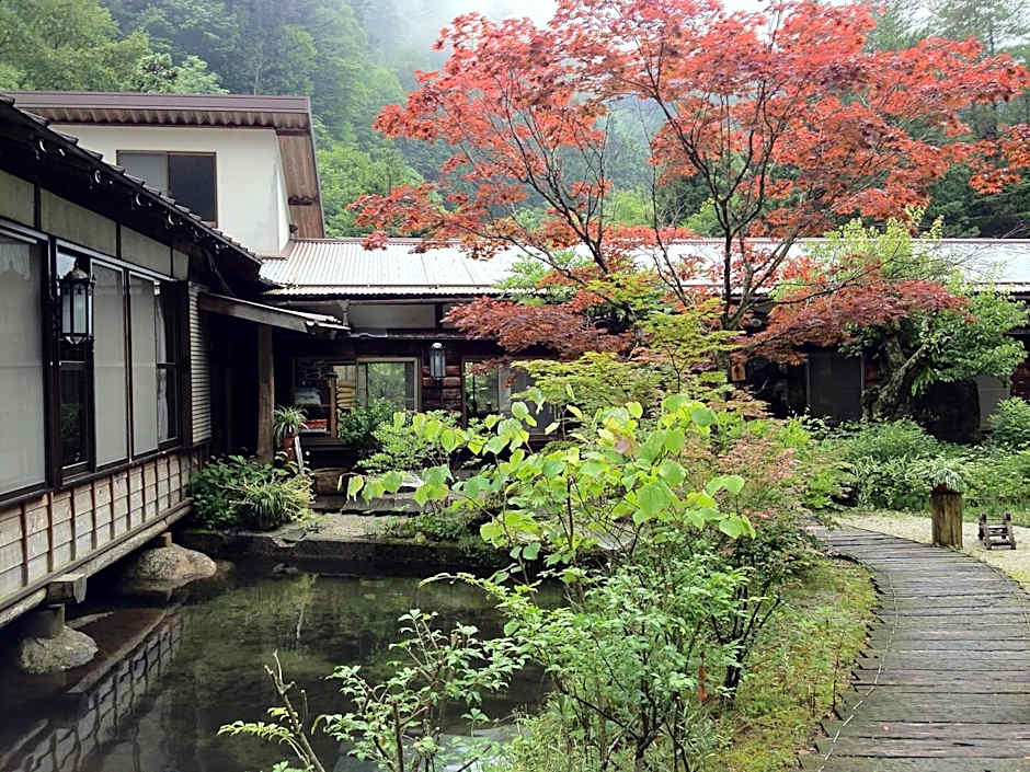Takimi Onsen Inn that only accepts one group per day