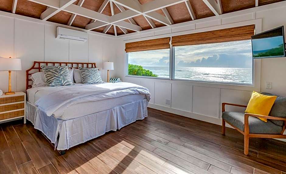 Photo 1 of 7 of Deluxe 1 King Bed