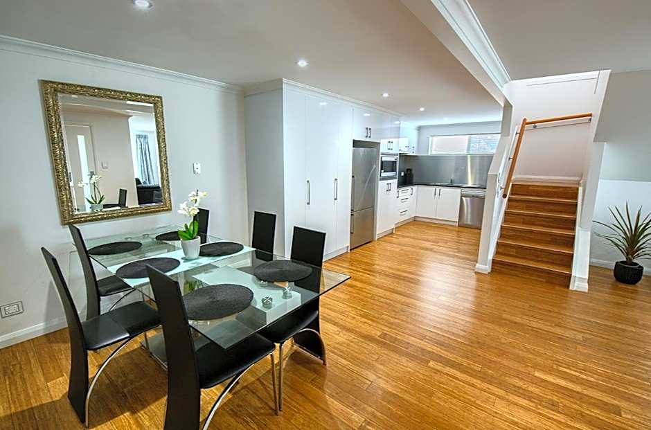 Pelicans Albany Middleton Beach