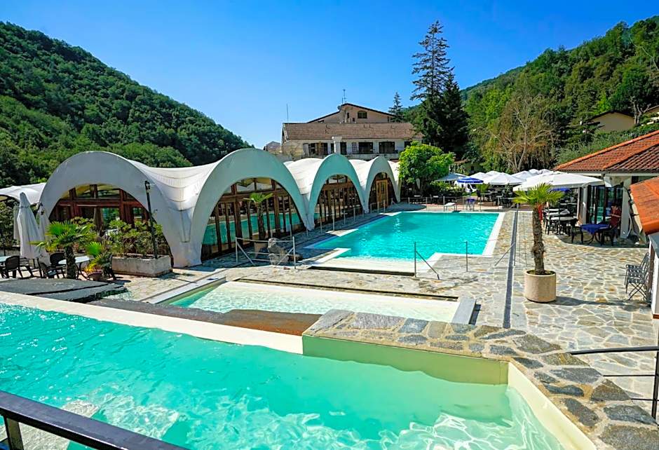 Hotel Lago Bin