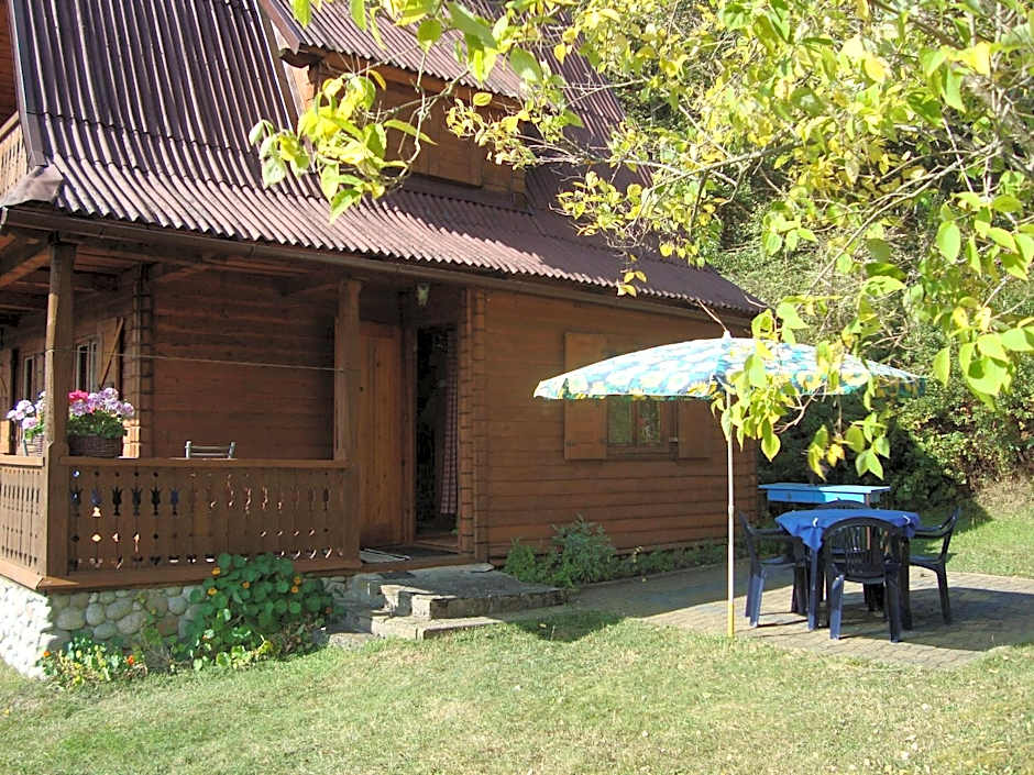 Drewniany Domek BB Nad Rzeką