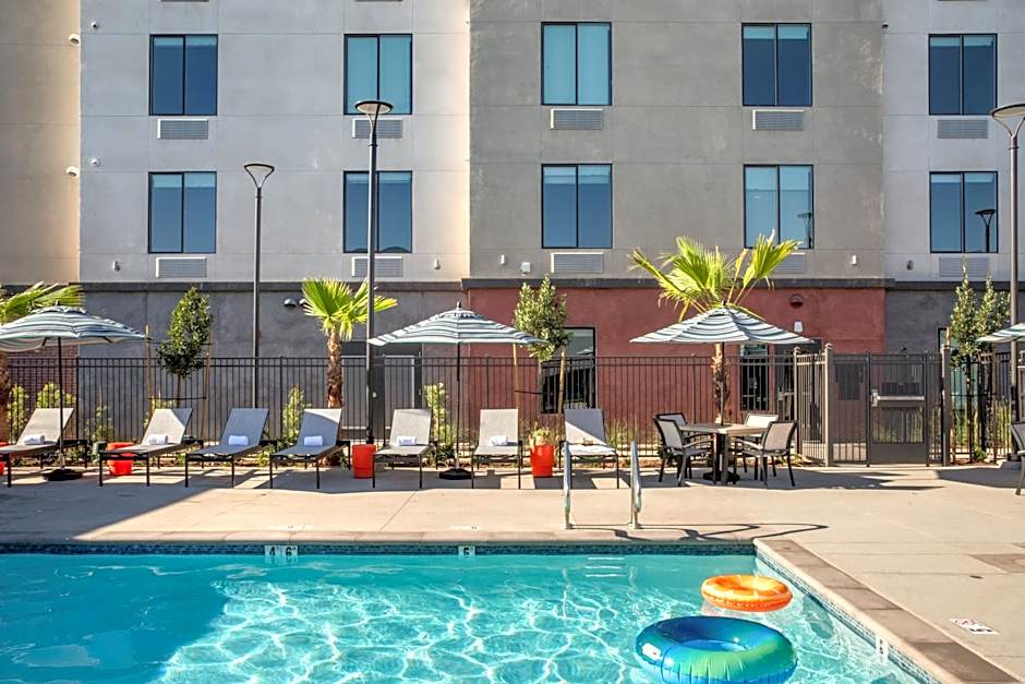 Ayres Hotel Rialto Fontana