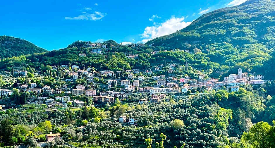 Hotel Diffuso Il Portichetto sulla collina a Vezio Perledo