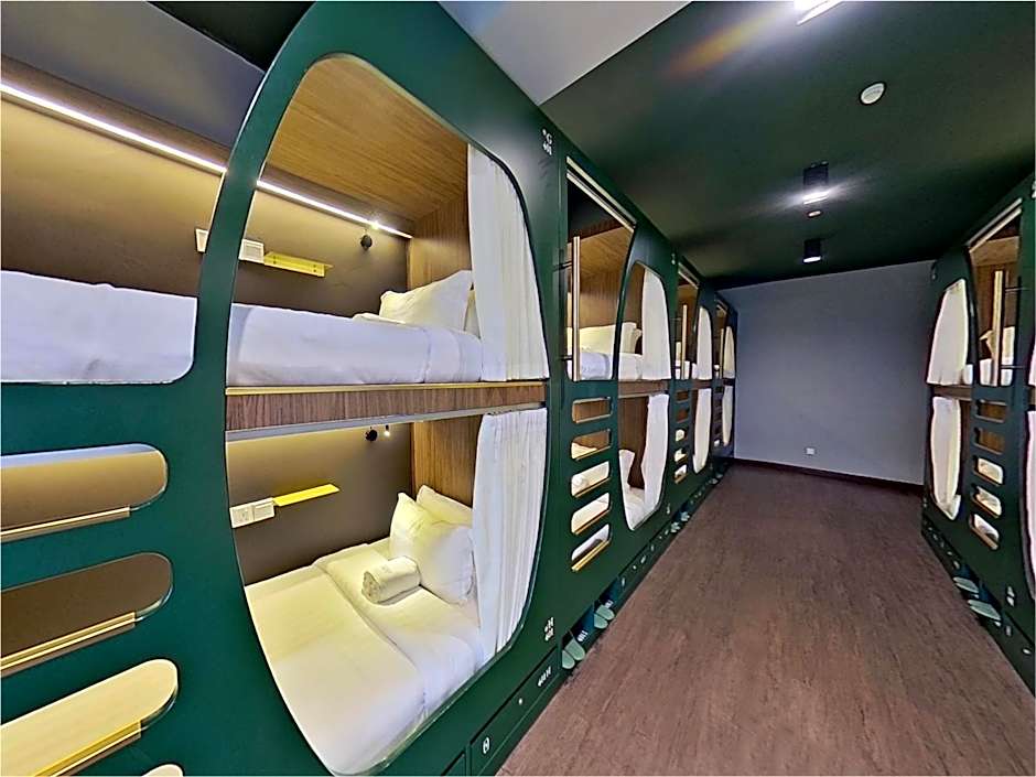 Signel Poshtel, the Rare Gem of North Borneo