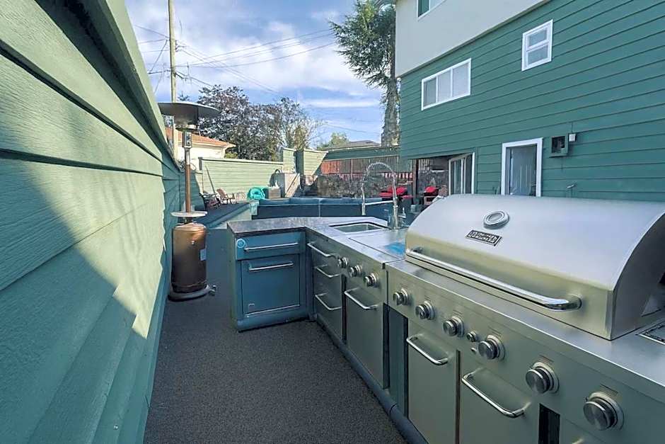 Hidden Oasis in Victoria, BC