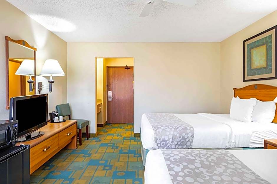 La Quinta Inn & Suites by Wyndham El Paso East