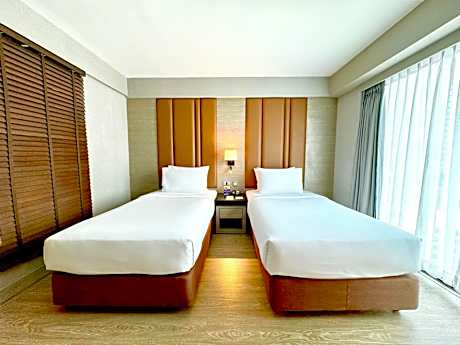 Club Executive Twin Room - Non-Smoking