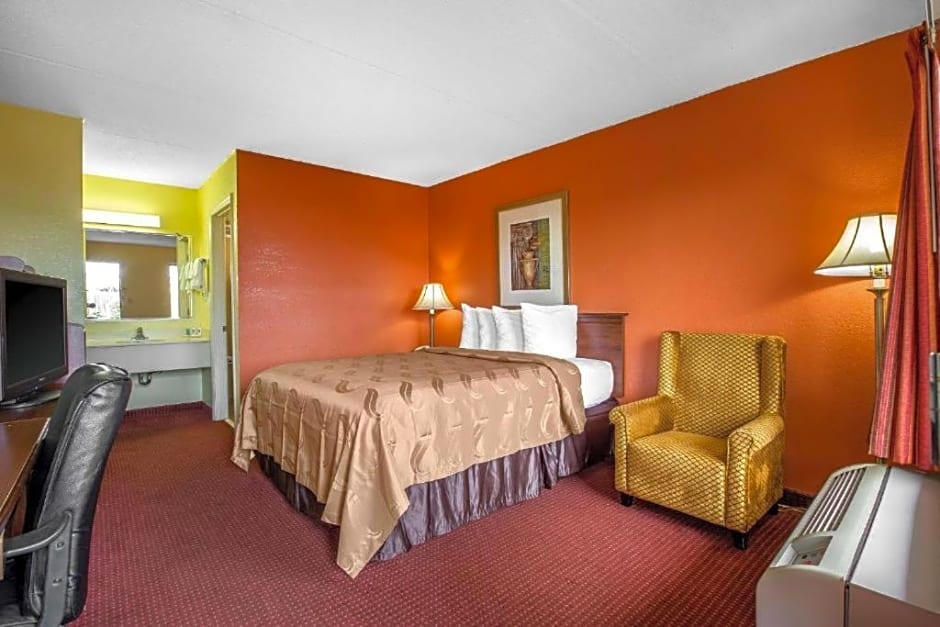 Quality Inn South Duncan