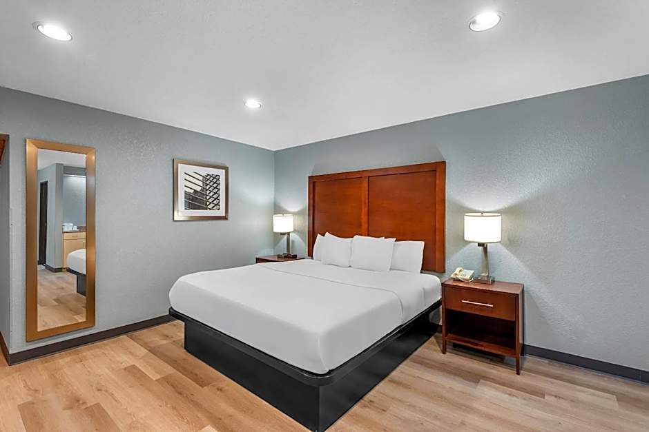 Quality Inn Waverly