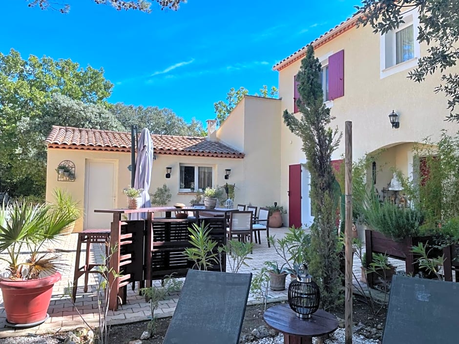 Les Jardins d'Holi proche Uzès