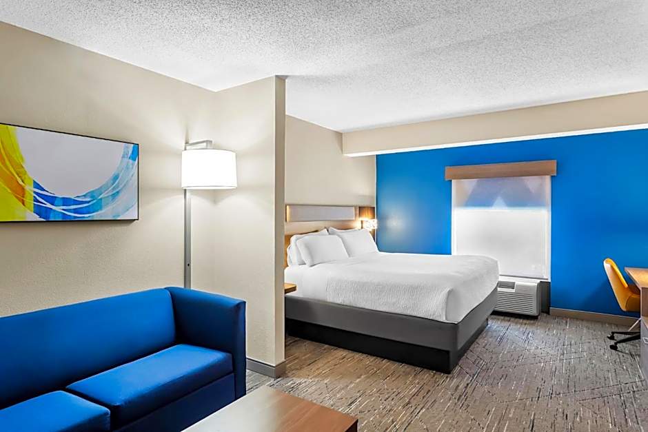 Holiday Inn Express Hotel & Suites Charleston-Southridge By IHG