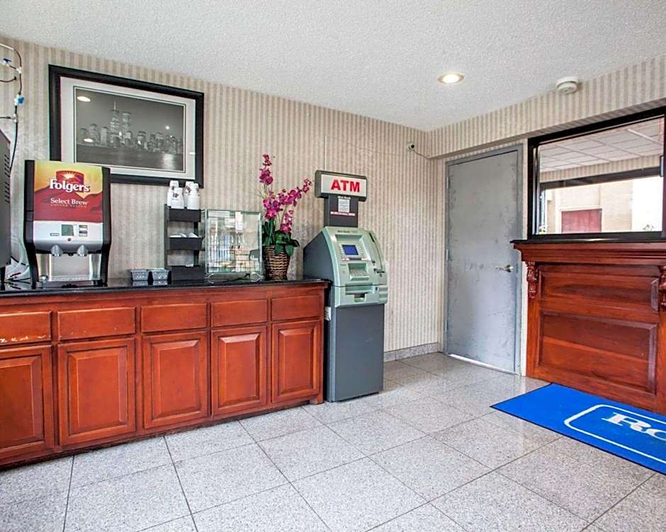 Rodeway Inn Paterson Great Falls Park Area