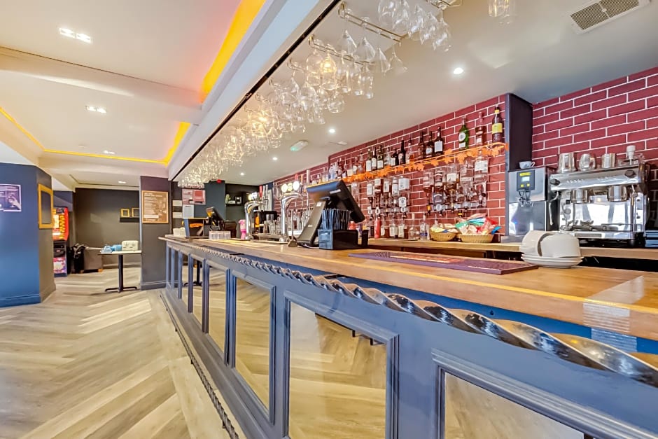 OYO Lomond Park Hotel