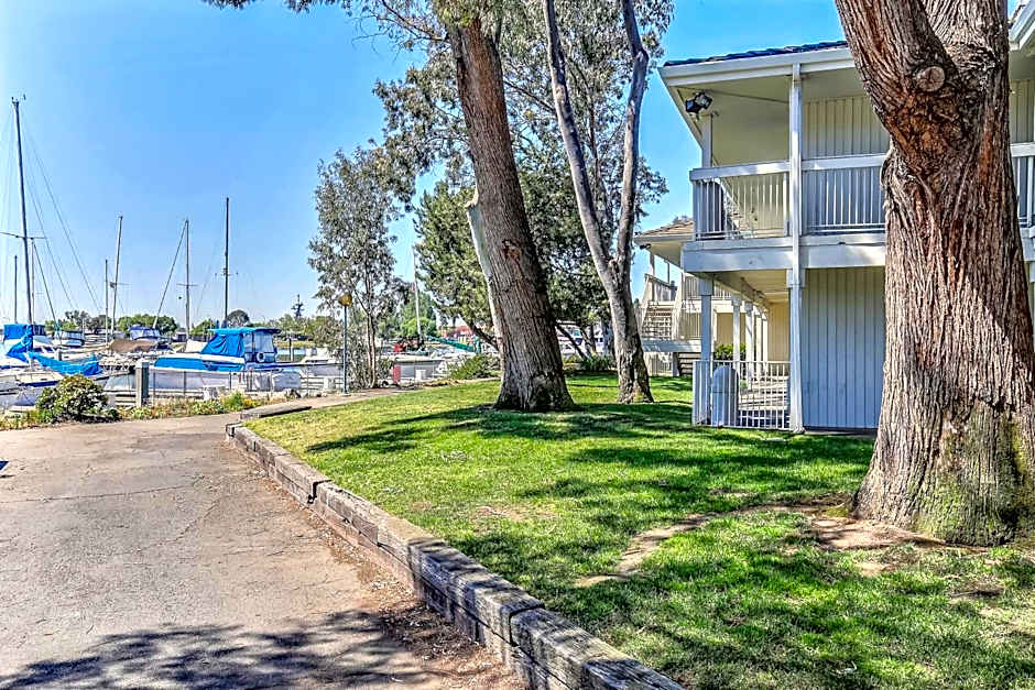 Motel 6-Oakland, CA - Embarcadero