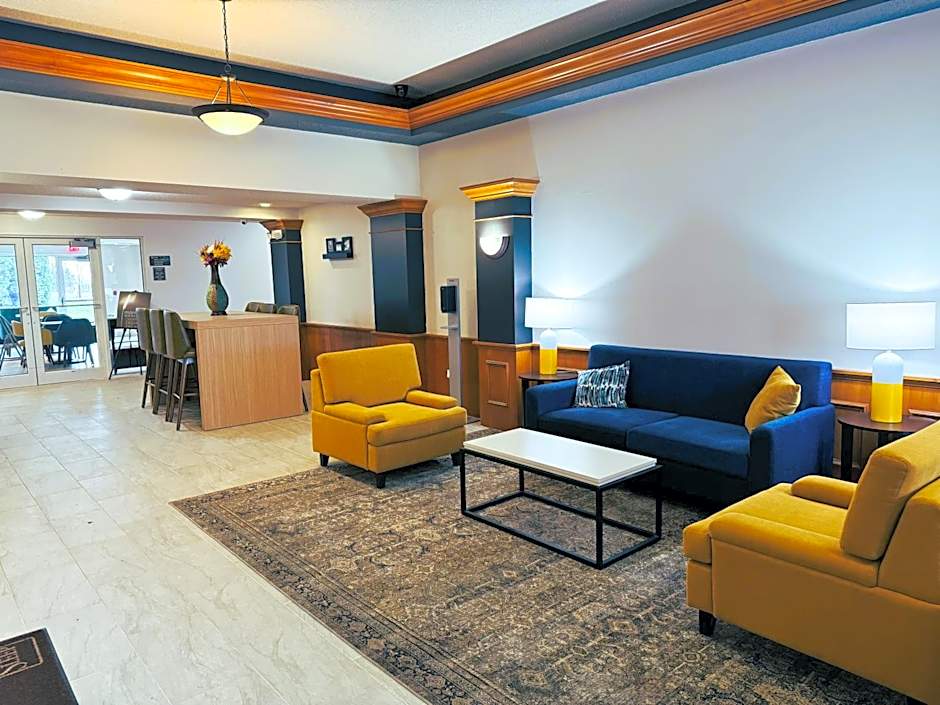 Comfort Inn & Suites Sheboygan I-43