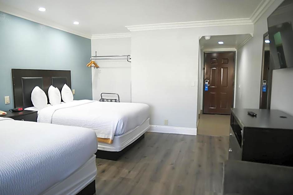 Days Inn by Wyndham West Covina