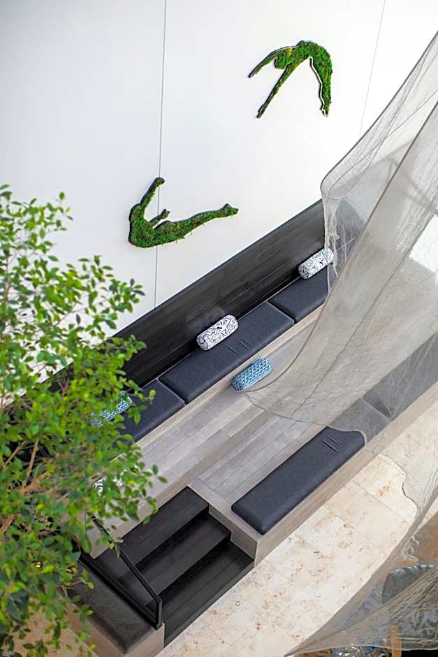 Renaissance by Marriott Schaumburg Convention Center Hotel