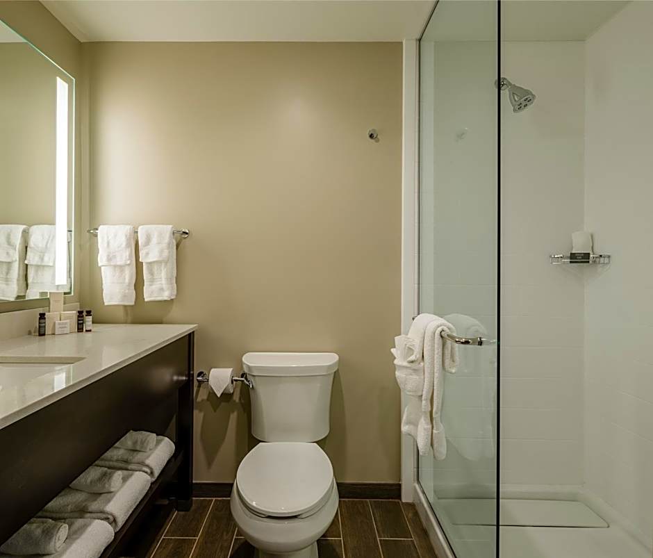 Hotel Madison & Shenandoah Conference Ctr.