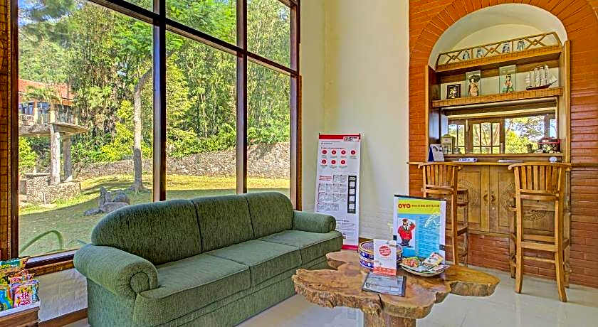 Hotel O Villa Inn App Trawas Bintaro Syariah