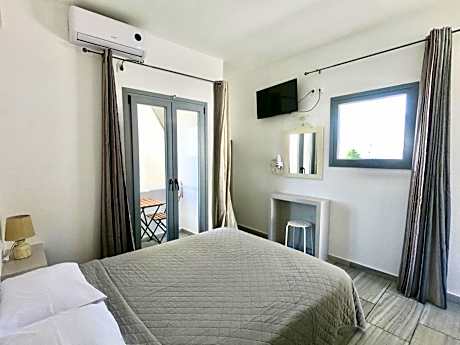 Economy Double Room with Internal View