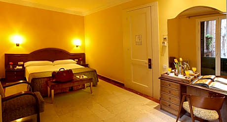 TRIPLE STANDARD ROOM