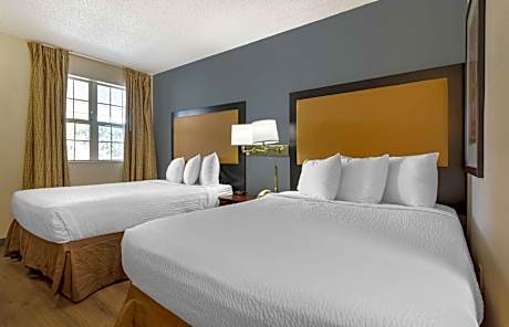 Studio with 2 Double Beds - Non-Smoking