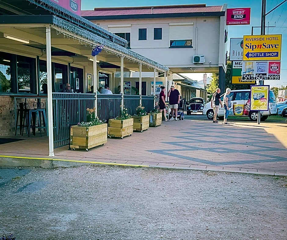 Tailem Bend Riverside Hotel