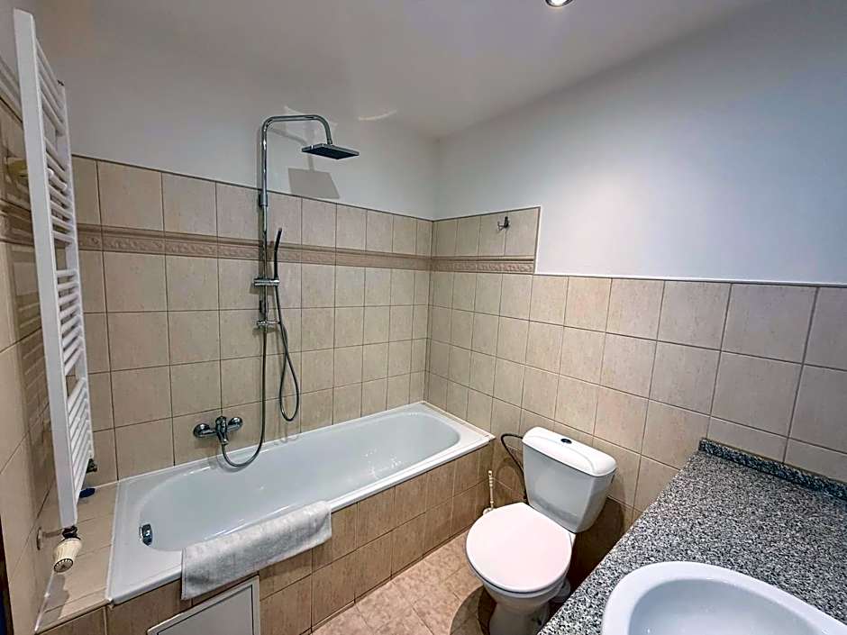 Hotel Zlatý Kříž