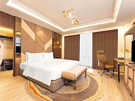 Two-Bedroom Presidential Suite with Panoramic Ocean View
