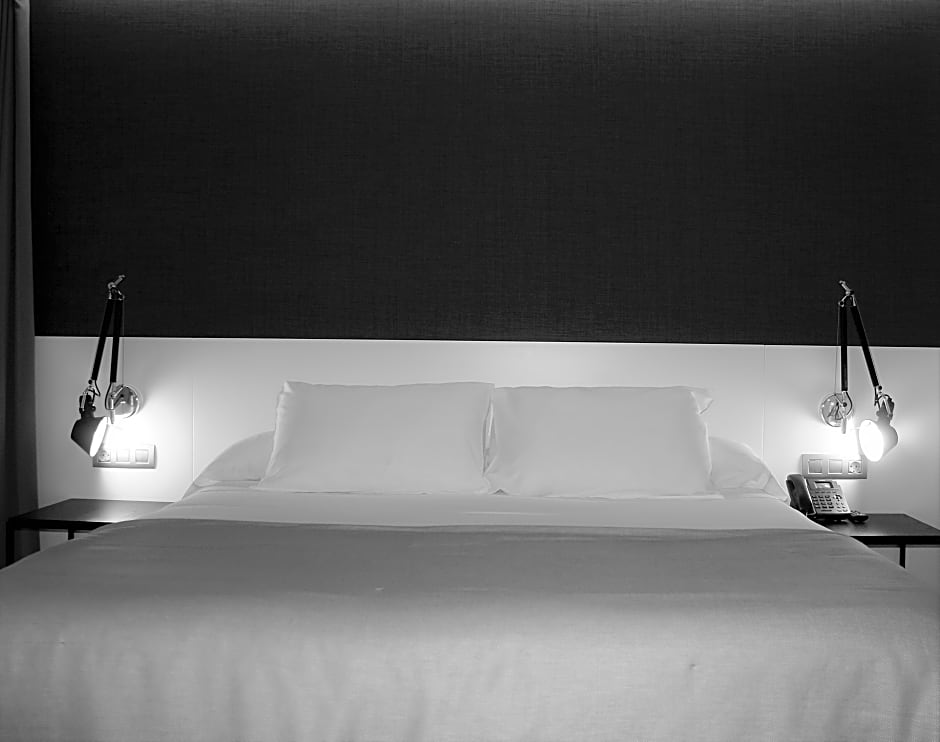Photo 1 of 8 of Standard 1 Double Bed or 2 Beds