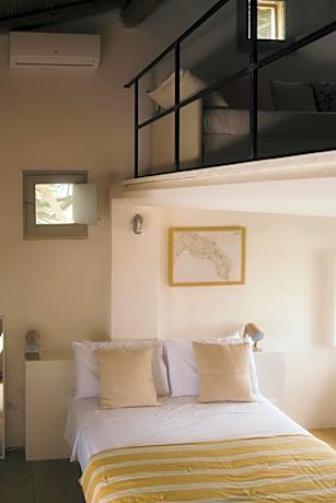 Studio with Terrace