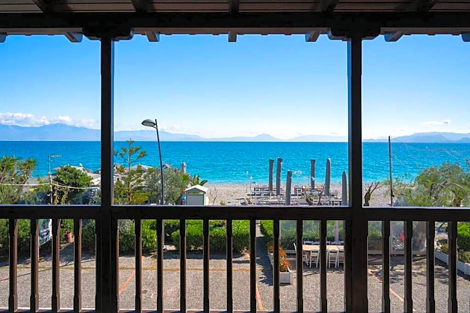 Μεζονέτα στο κύμα