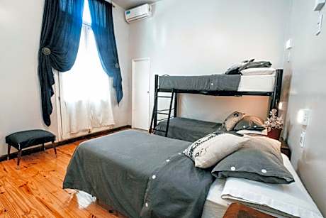 Triple Room with Private Bathroom