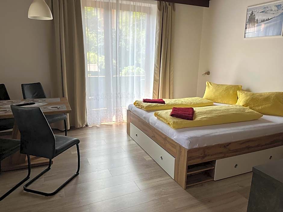 Pension Steiner, 6143 Matrei am Brenner!!Check-in between 15 - 21 o'clock!! No breakfast