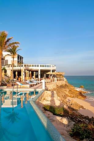 The Loren at Pink Beach