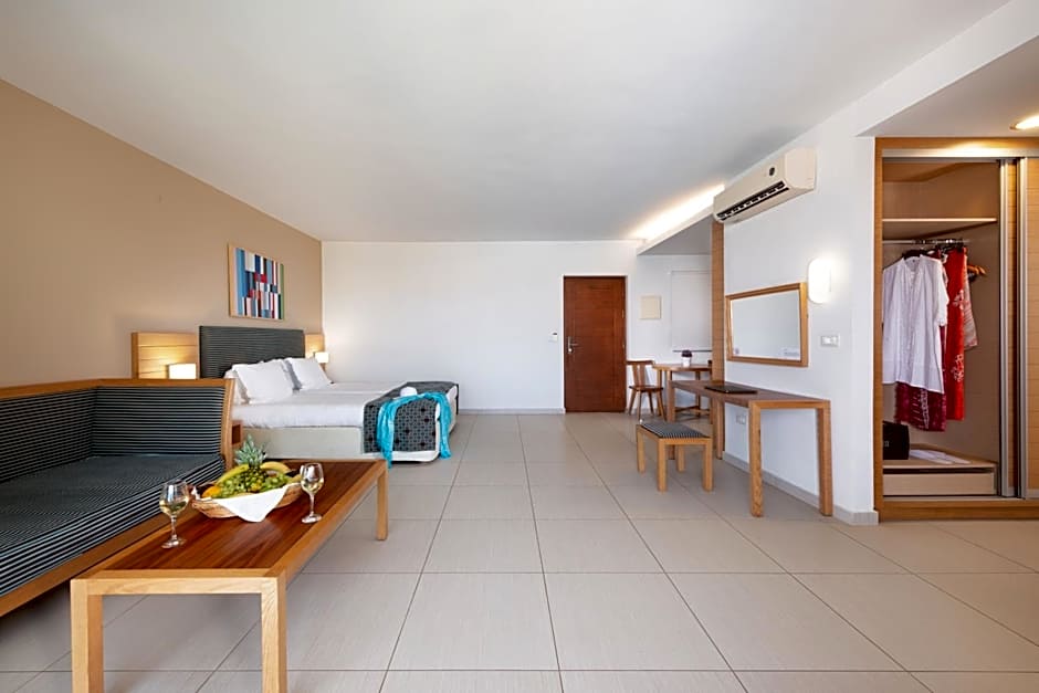 Iolida Beach by Smile Hotels