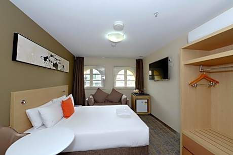 Superior Queen Room