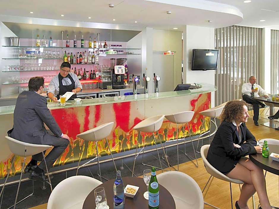 Ibis Esch Belval