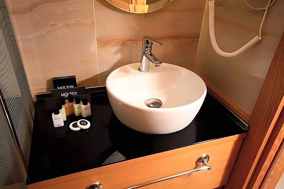 Molton Sisli MLS Hotel