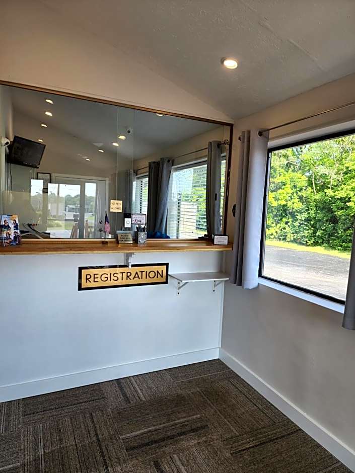 Drakes Creek Inn - formerly The Relax Inn