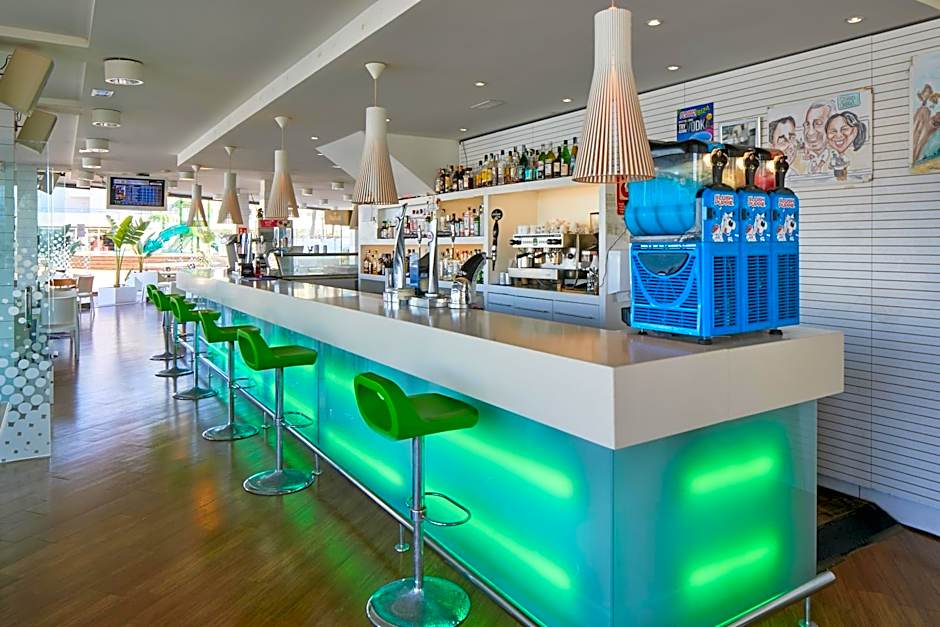 Playa Bella Apartments