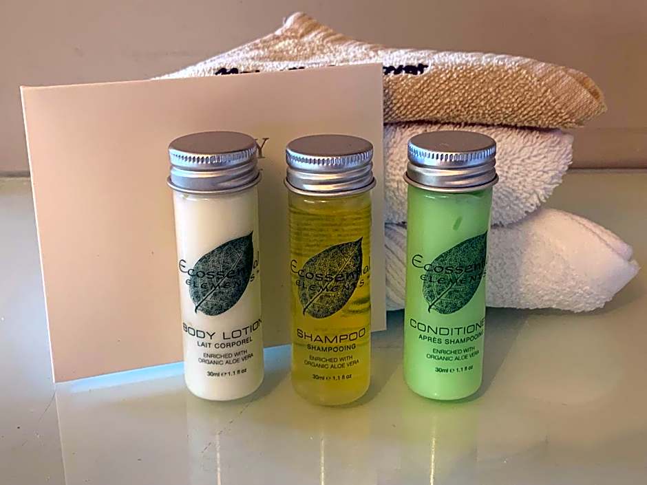 The Coast Yard B & B and Garden Chalets