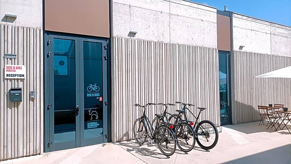 Bed & Bike Hostel