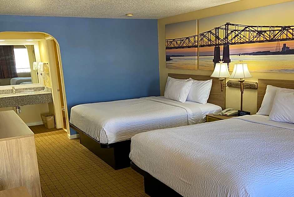 Days Inn by Wyndham Clinton