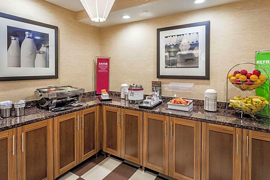 Hampton Inn Milwaukee-Airport
