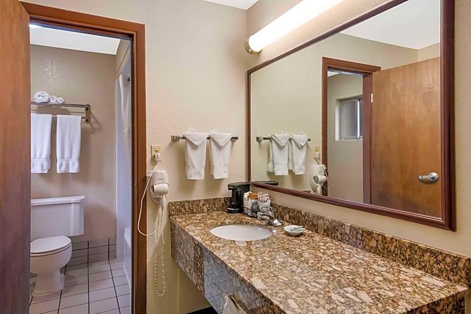 Best Western Winners Circle Inn