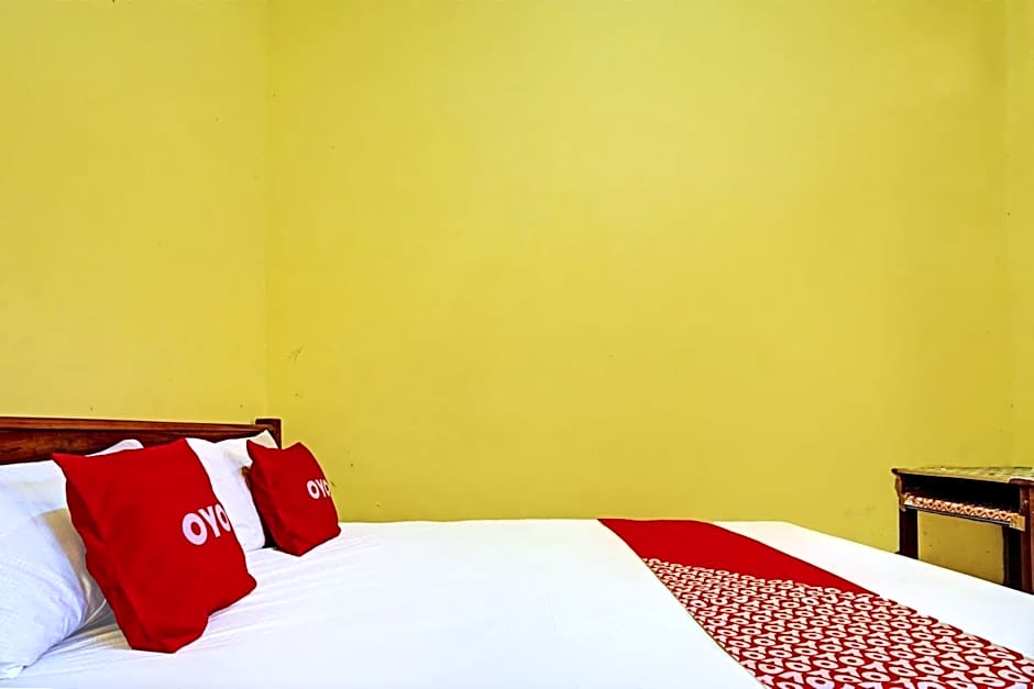 OYO Life 93036 Eddy Homestay Syariah