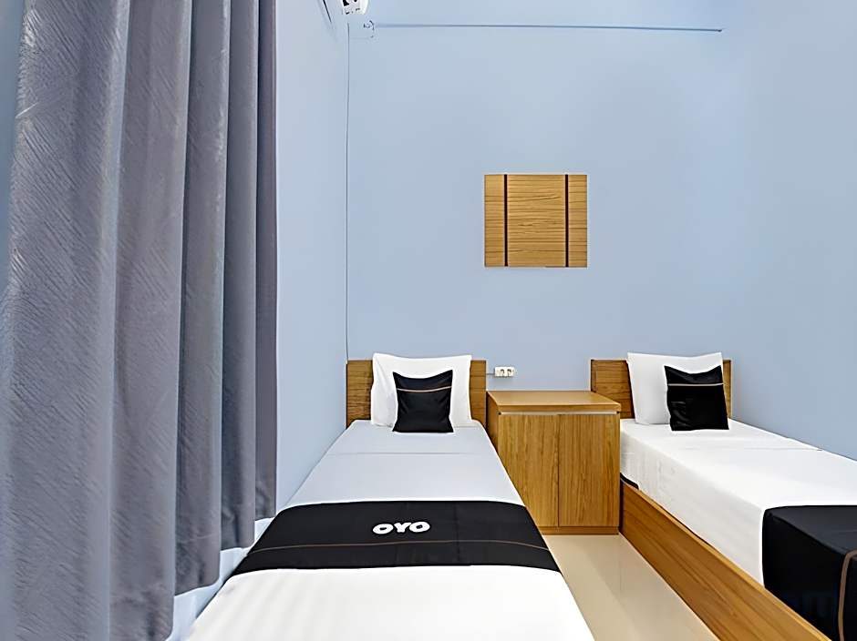 Urbanview Syariah Wisma Nabil Solo